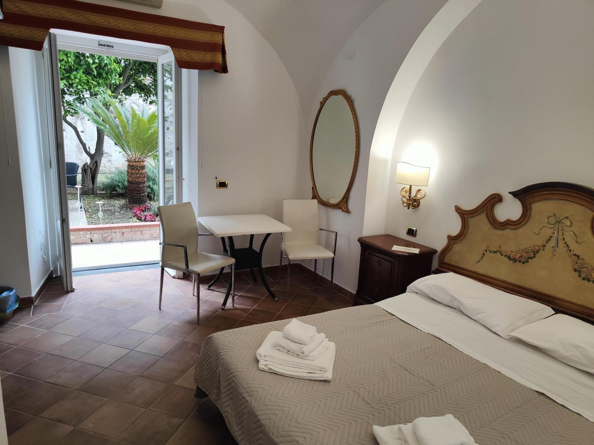 Androsa Apartments Amalfi Esterno foto