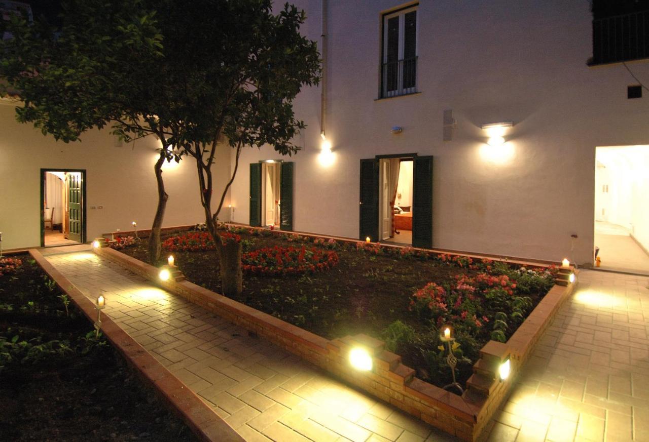 Androsa Apartments Amalfi Esterno foto