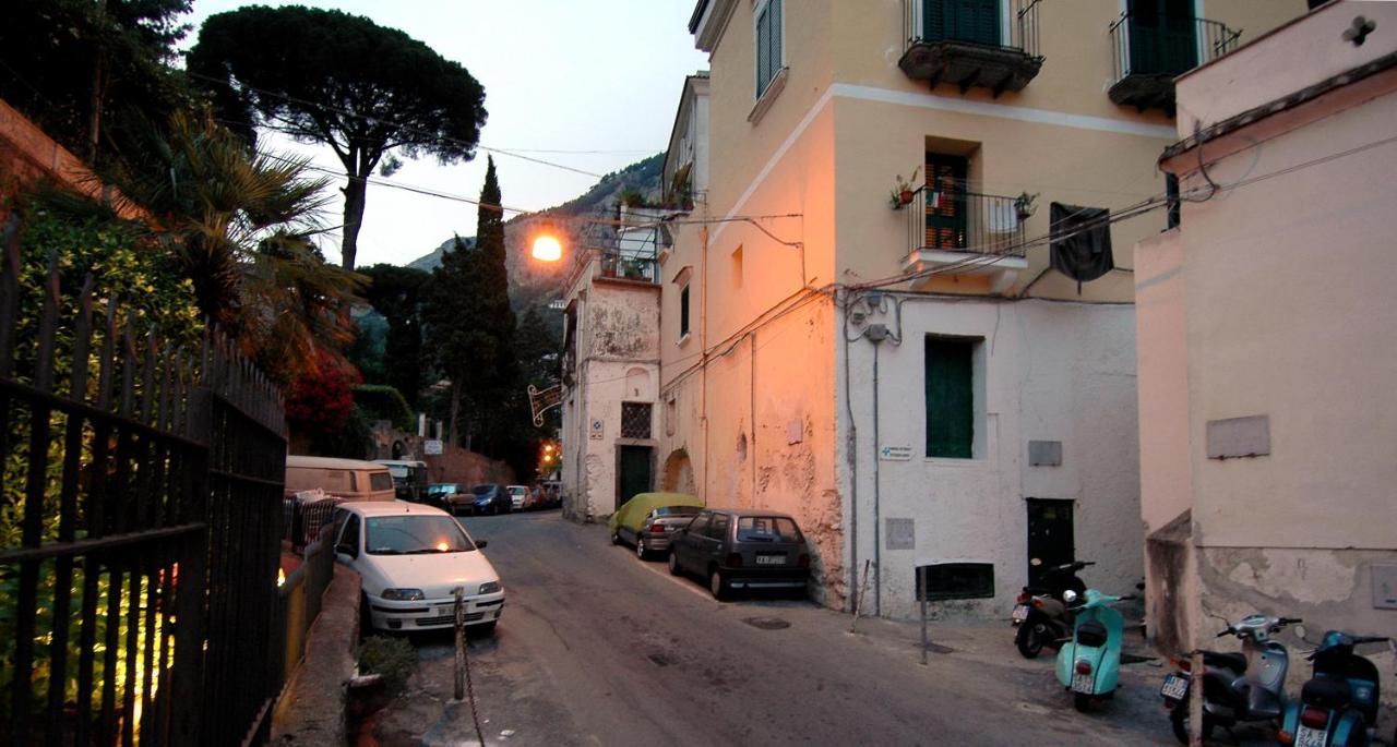 Androsa Apartments Amalfi Esterno foto